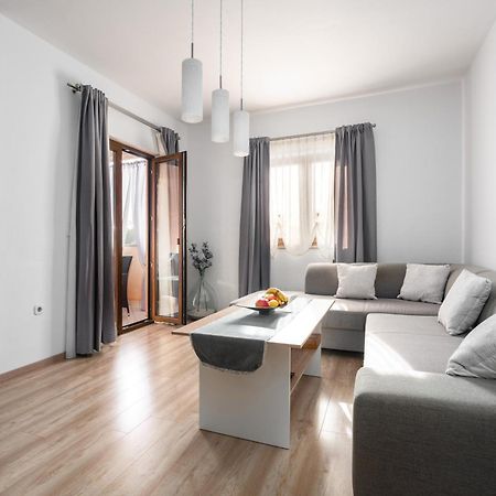 Apartment Morena Poreč Exterior foto